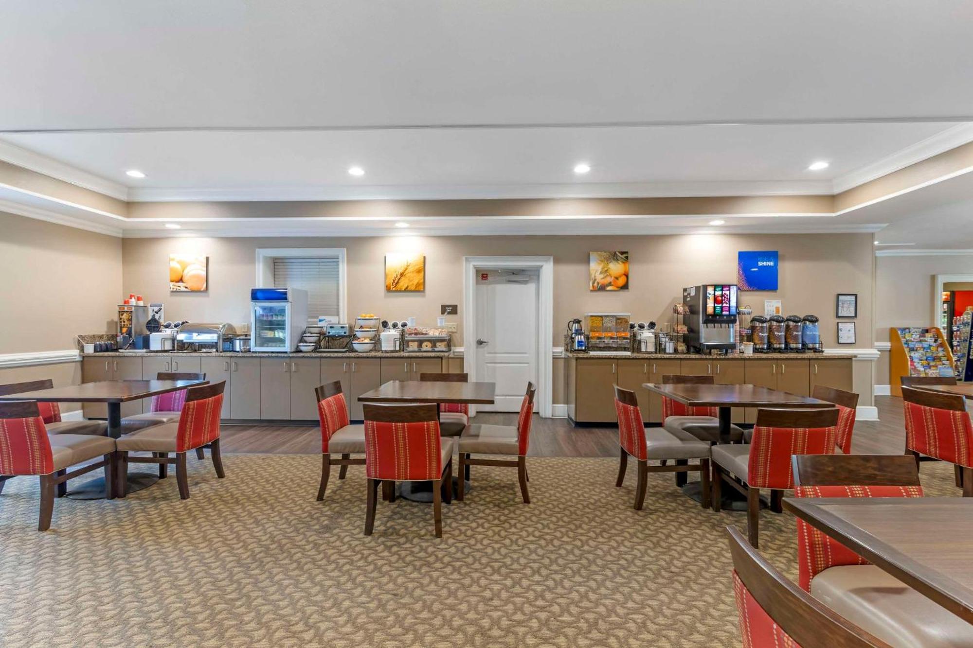 Comfort Inn & Suites Tifton Bagian luar foto