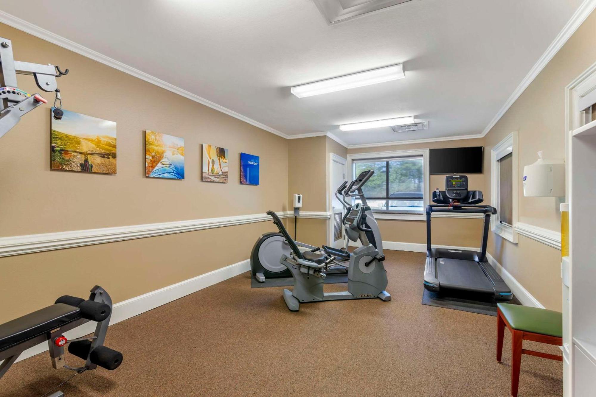 Comfort Inn & Suites Tifton Bagian luar foto