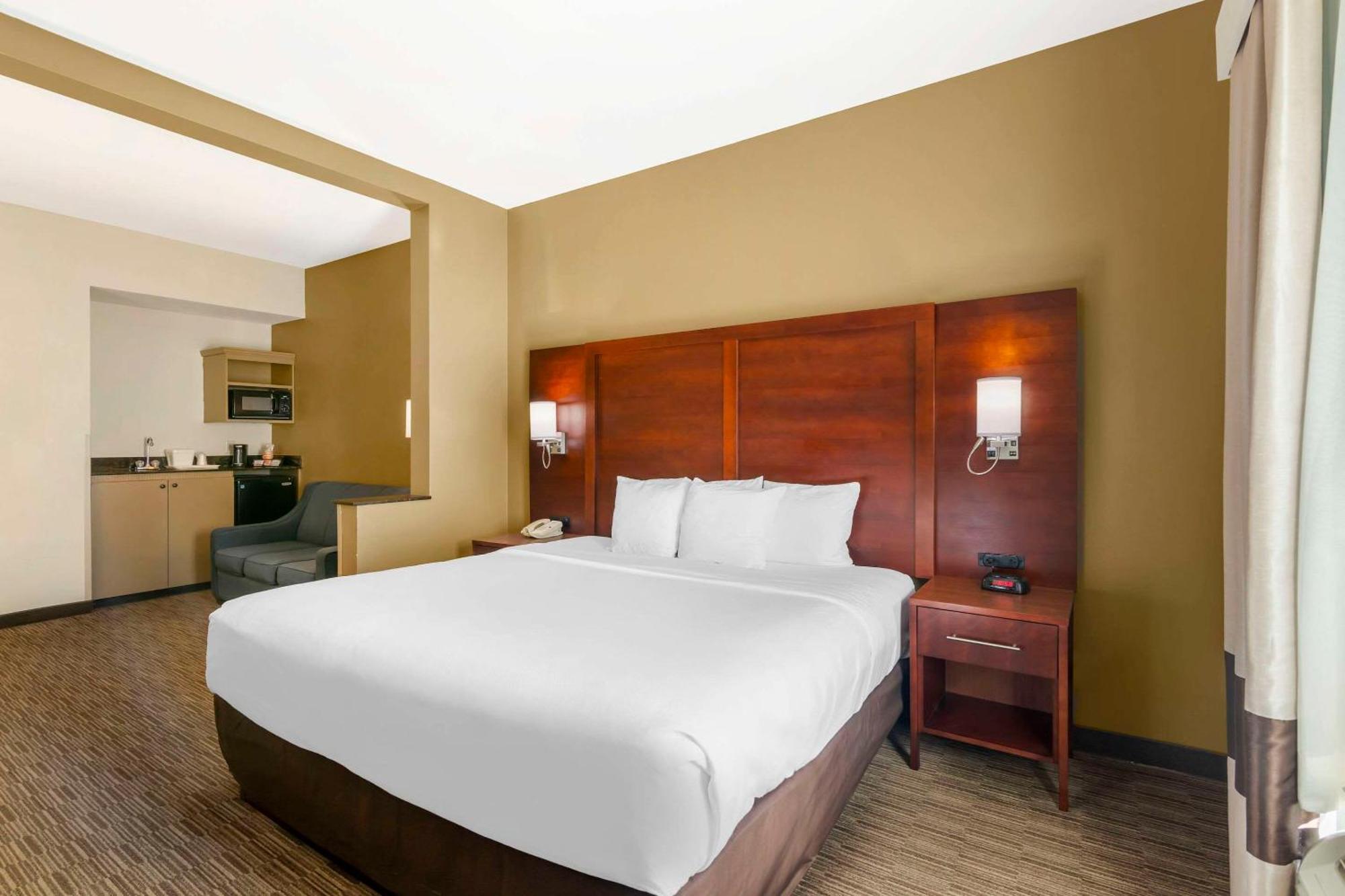 Comfort Inn & Suites Tifton Bagian luar foto
