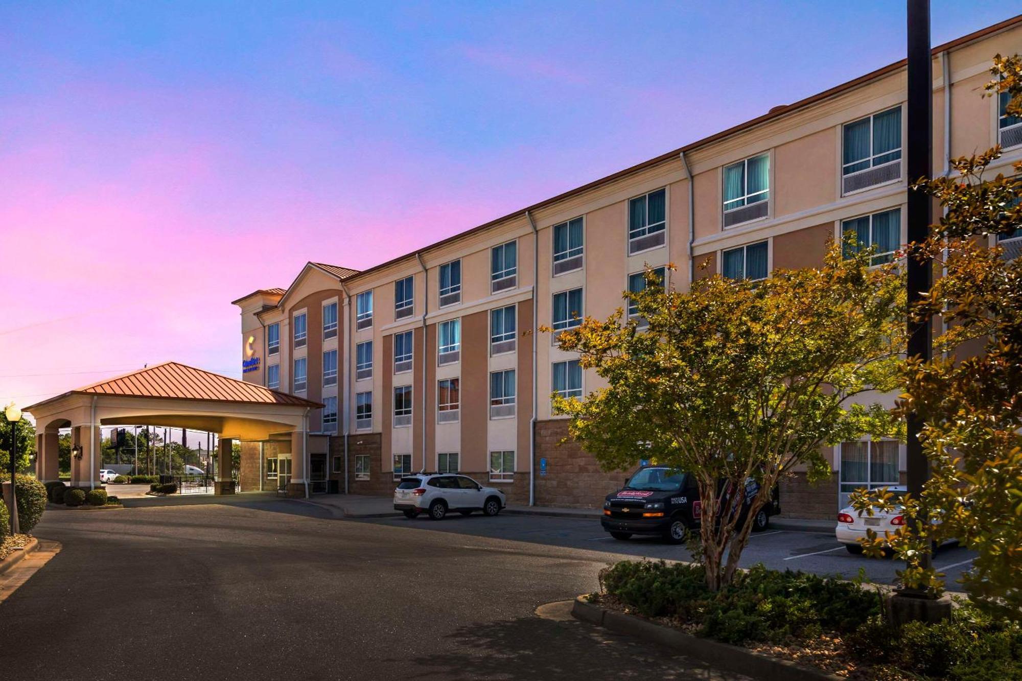 Comfort Inn & Suites Tifton Bagian luar foto